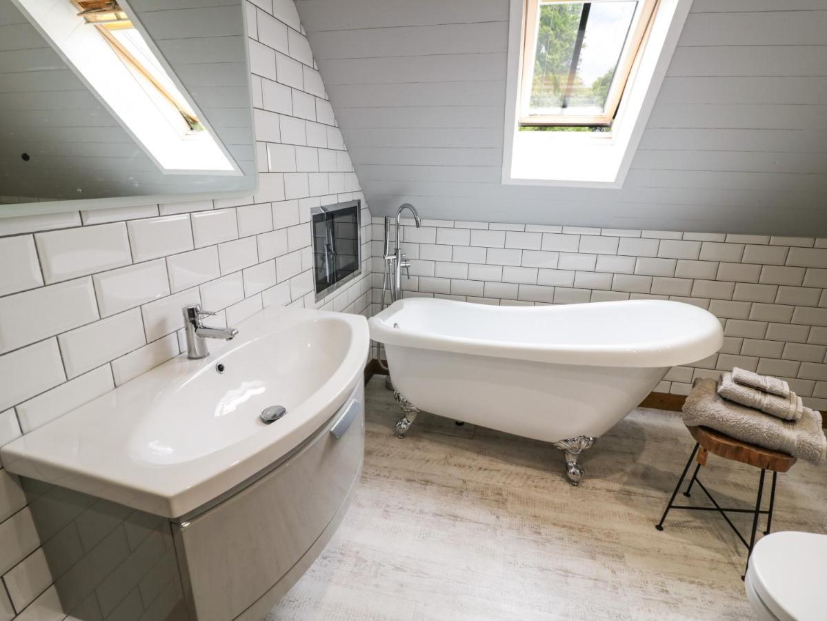 The Stables Villa Stourbridge Eksteriør billede